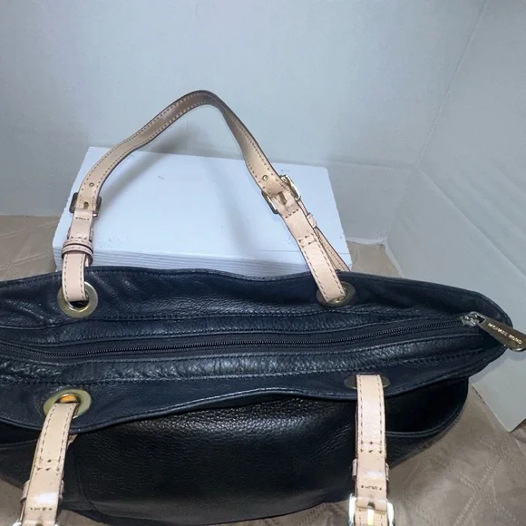Michael kors Black Leather Tote Bag - Picture 4 of 15